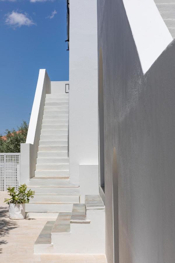Отель Yayaki Spetses Экстерьер фото