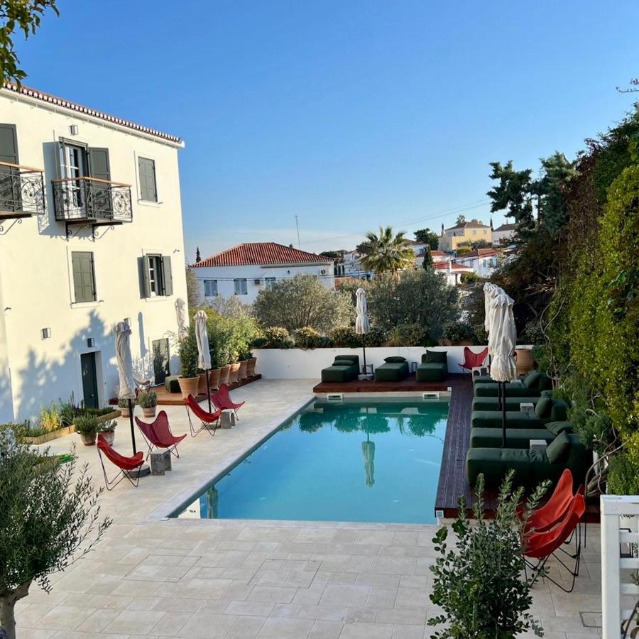 Отель Yayaki Spetses Экстерьер фото